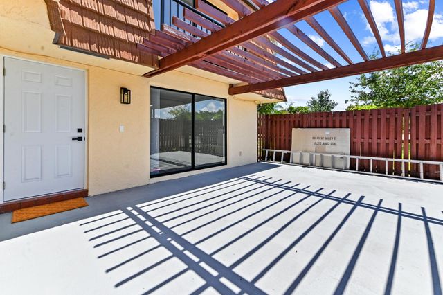 2645 Albatross Road N 4-d, Delray Beach, FL 33444