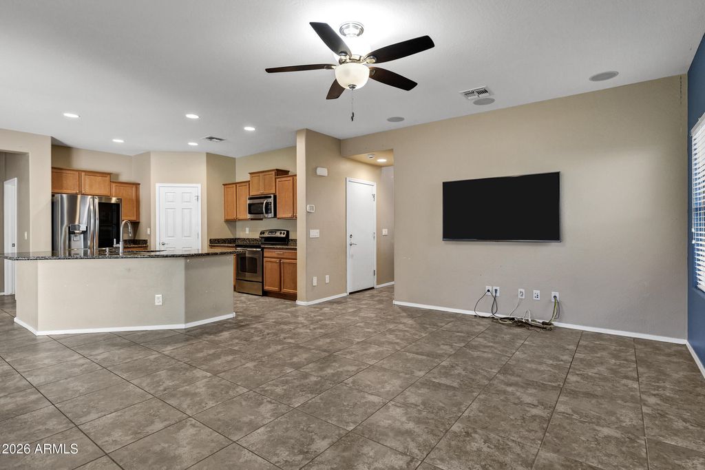 Image 9 of property listing at 5756 W MILADA Drive, Laveen, AZ 85339