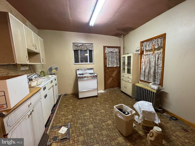 1527 S 29TH ST, Philadelphia, PA 19146
