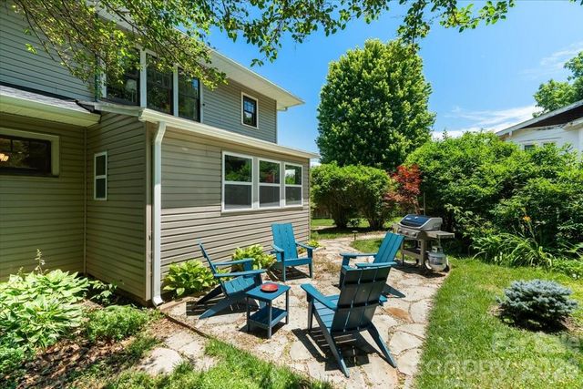 203 Pennsylvania Avenue, Canton, NC 28716