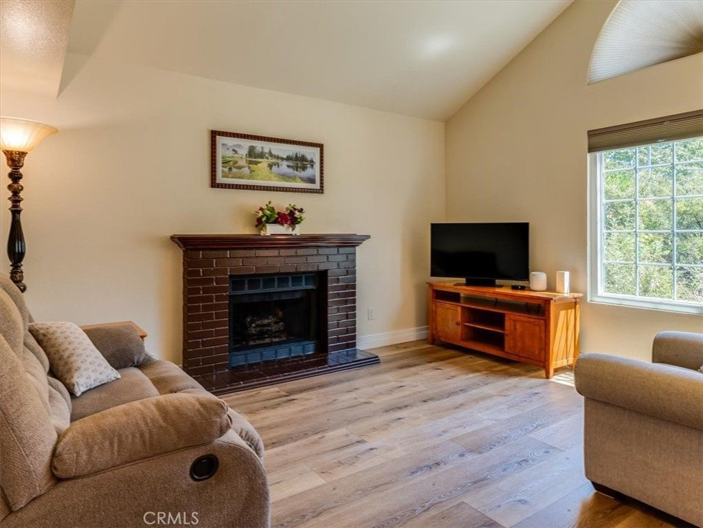 Image 15 of property listing at 1407 Charter Court, Santa Maria, CA 93455