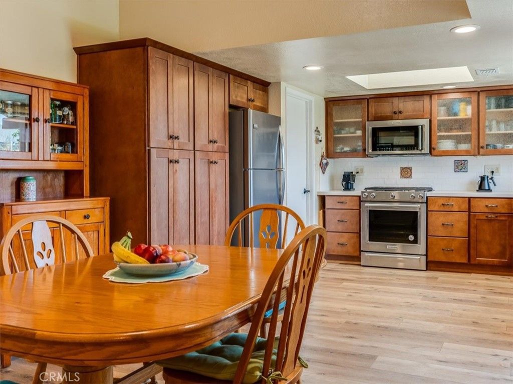 Image 25 of property listing at 1407 Charter Court, Santa Maria, CA 93455