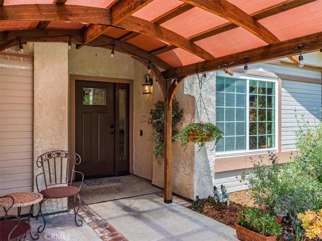 Image 5 of property listing at 1407 Charter Court, Santa Maria, CA 93455