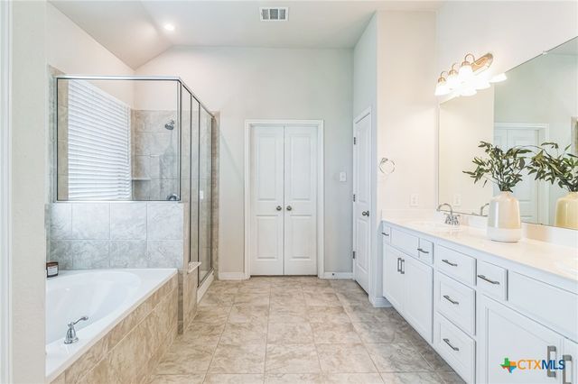 7901 Sunrise Ravine Pass, Lago Vista, TX 78645