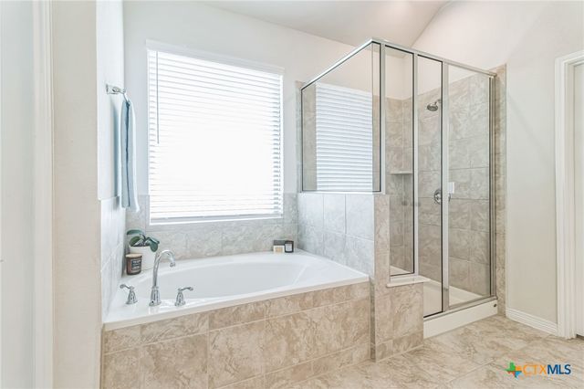 7901 Sunrise Ravine Pass, Lago Vista, TX 78645