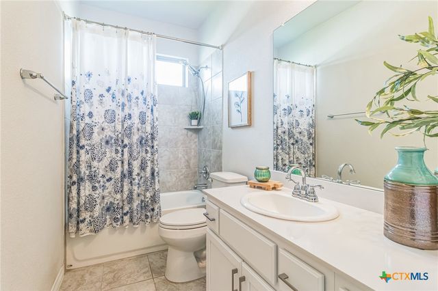 7901 Sunrise Ravine Pass, Lago Vista, TX 78645