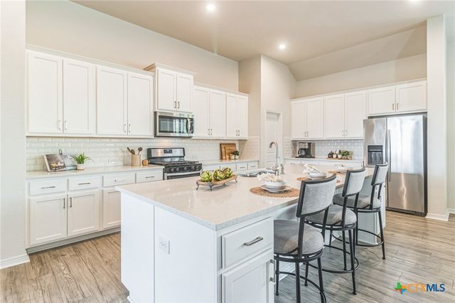 7901 Sunrise Ravine Pass, Lago Vista, TX 78645