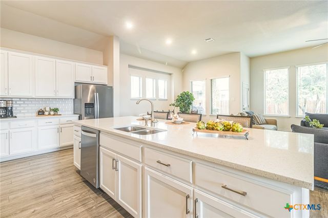 7901 Sunrise Ravine Pass, Lago Vista, TX 78645