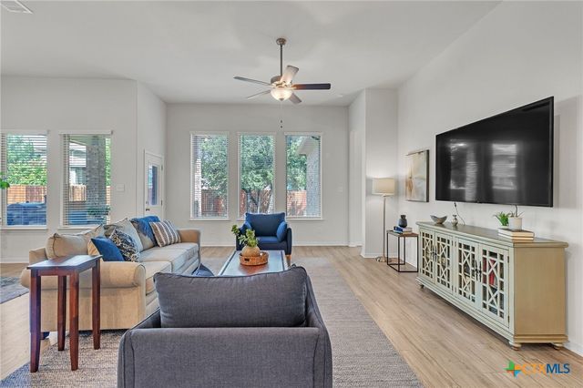 7901 Sunrise Ravine Pass, Lago Vista, TX 78645