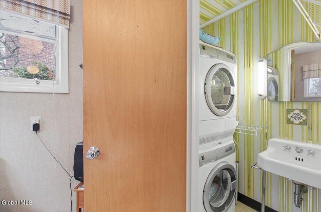 4 Marion Avenue, Albany, NY 12203