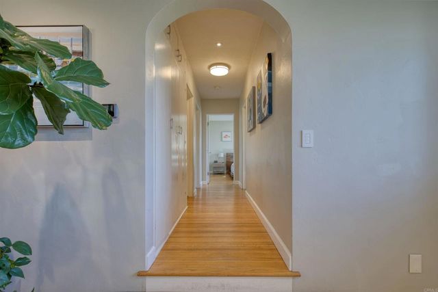 215 N Vulcan Drive, Encinitas, CA 92024