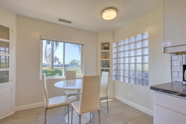 215 N Vulcan Drive, Encinitas, CA 92024