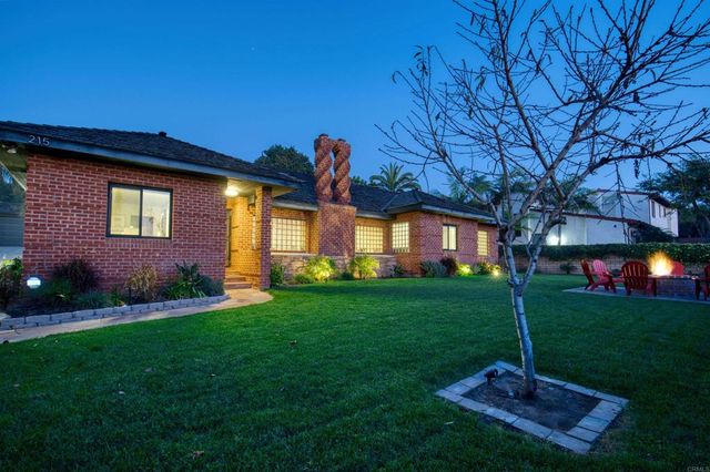 215 N Vulcan Drive, Encinitas, CA 92024