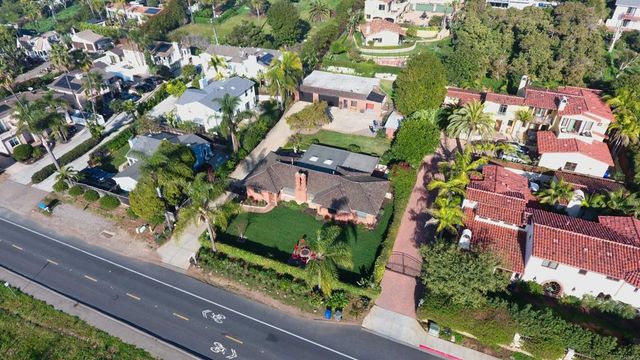 215 N Vulcan Drive, Encinitas, CA 92024