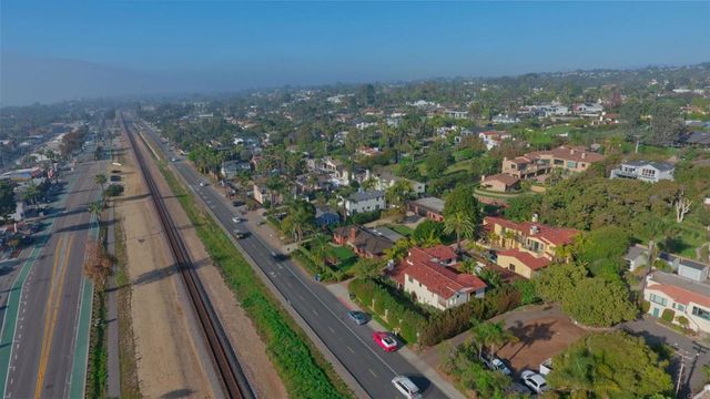 215 N Vulcan Drive, Encinitas, CA 92024