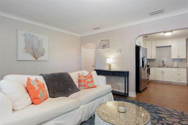 3510 4TH AVENUE N, St Petersburg, FL 33713