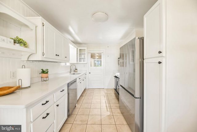 8420 LEAF RD, Alexandria, VA 22309