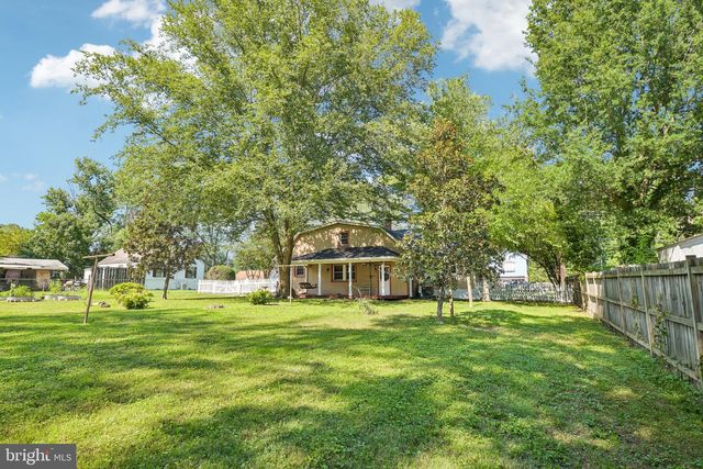 8420 LEAF RD, Alexandria, VA 22309