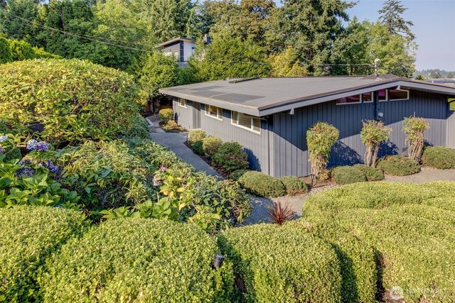 2434 73rd Avenue SE, Mercer Island, WA 98040