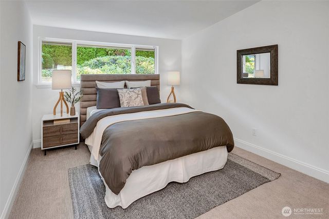 2434 73rd Avenue SE, Mercer Island, WA 98040
