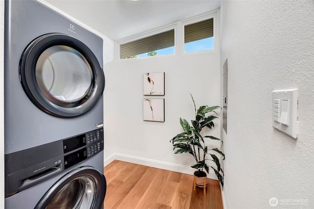 2434 73rd Avenue SE, Mercer Island, WA 98040