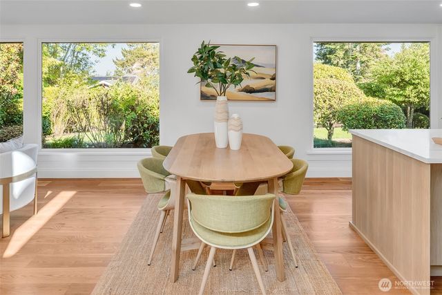 2434 73rd Avenue SE, Mercer Island, WA 98040