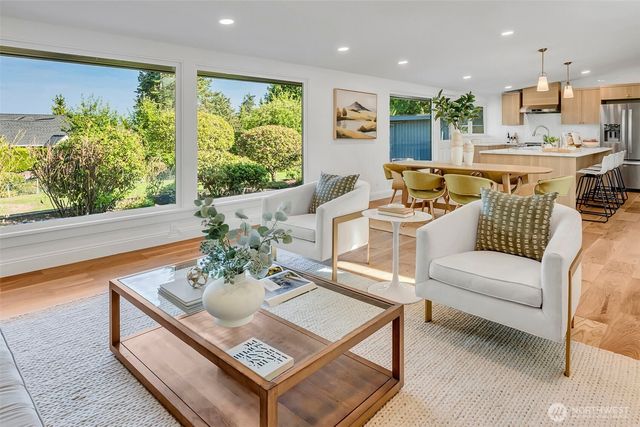 2434 73rd Avenue SE, Mercer Island, WA 98040