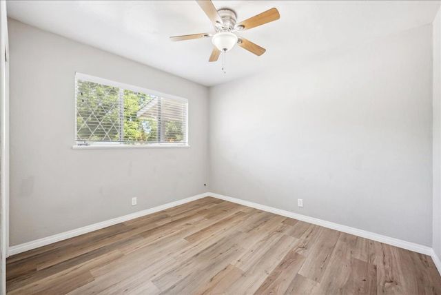 817 Oakland Ave, Roseville, CA 95678