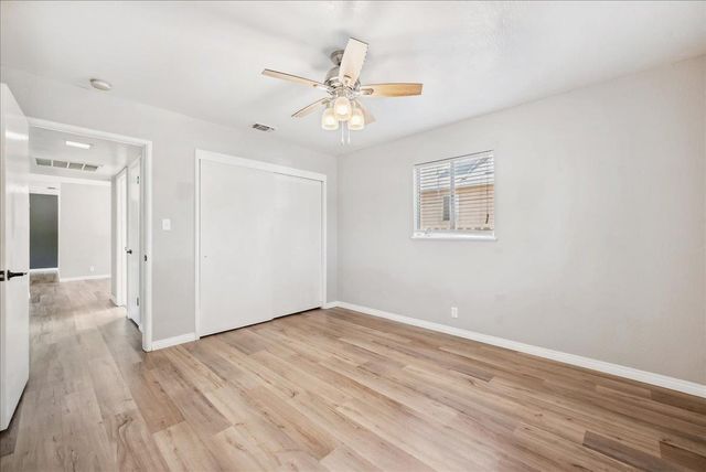 817 Oakland Ave, Roseville, CA 95678