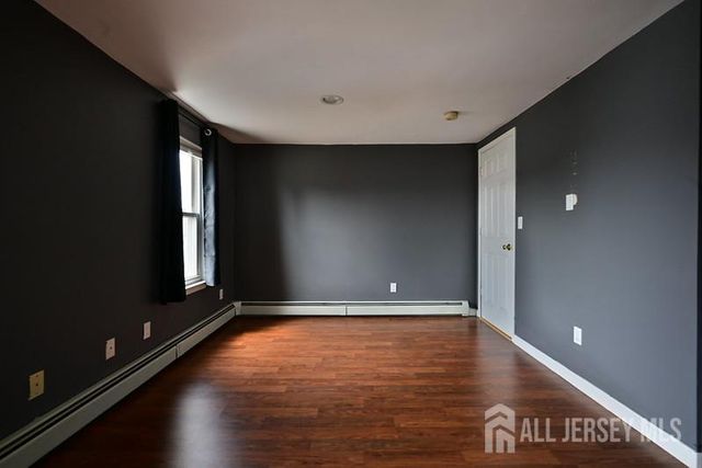 43 Christopher Street, Carteret, NJ 07008