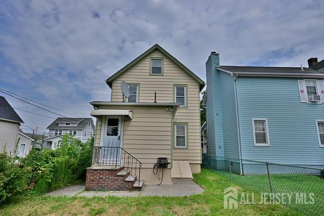 43 Christopher Street, Carteret, NJ 07008