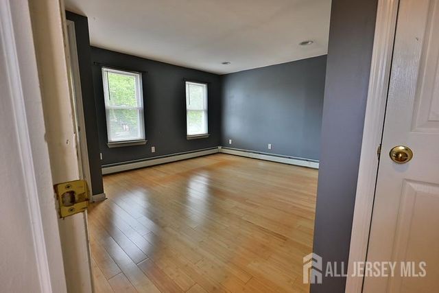 43 Christopher Street, Carteret, NJ 07008