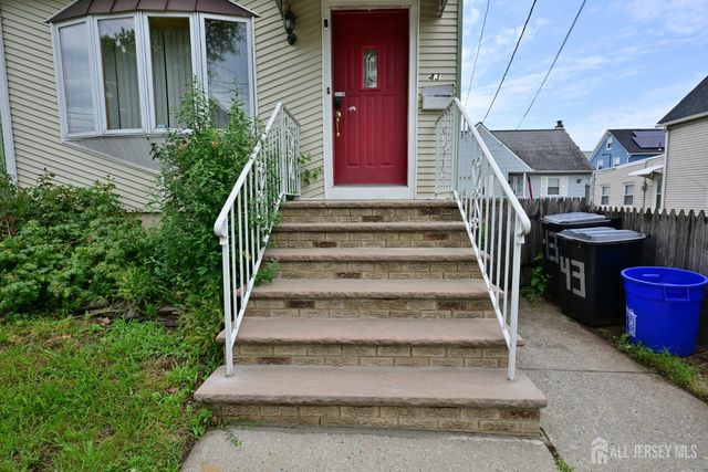 43 Christopher Street, Carteret, NJ 07008