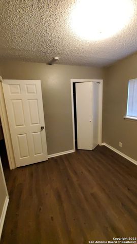 4704 Oakfield Way, San Antonio, TX 78250