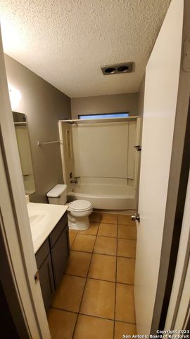 4704 Oakfield Way, San Antonio, TX 78250