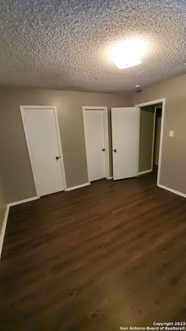4704 Oakfield Way, San Antonio, TX 78250