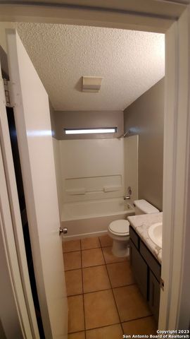4704 Oakfield Way, San Antonio, TX 78250
