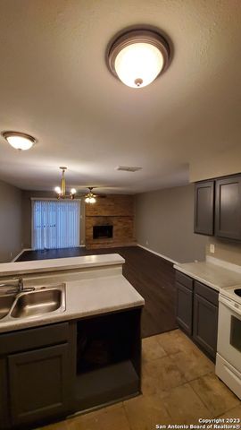 4704 Oakfield Way, San Antonio, TX 78250