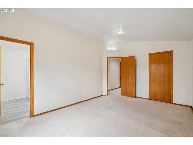 6886 Se REEDVILLE CREEK Dr, Hillsboro, OR 97123