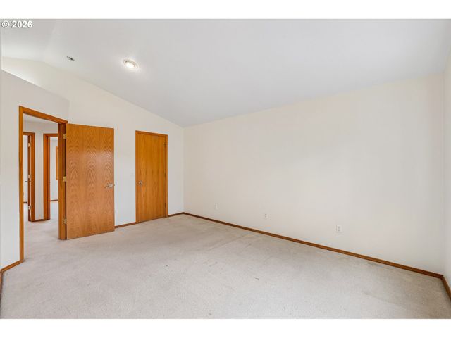 6886 Se REEDVILLE CREEK Dr, Hillsboro, OR 97123