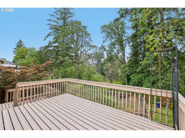 6886 Se REEDVILLE CREEK Dr, Hillsboro, OR 97123