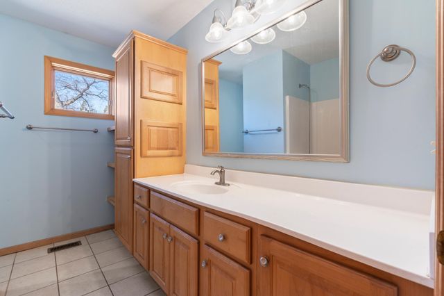 13910 Cherrywood Drive, Baxter, MN 56425
