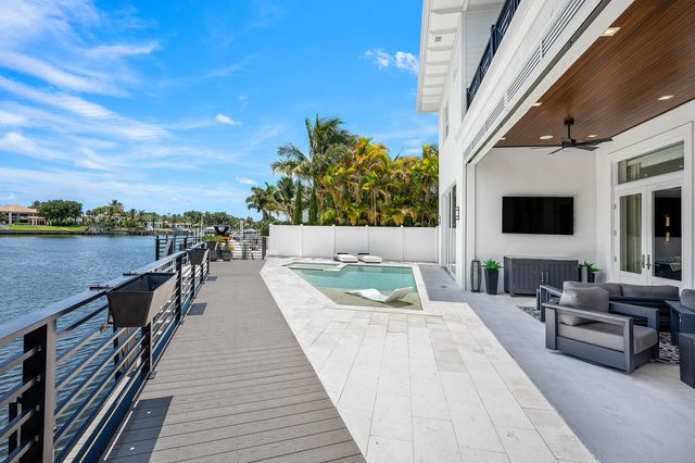 12898 S Shore Drive, Palm Beach Gardens, FL 33410