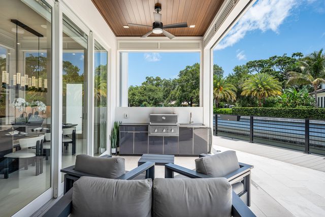 12898 S Shore Drive, Palm Beach Gardens, FL 33410