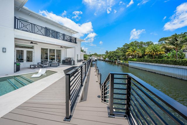 12898 S Shore Drive, Palm Beach Gardens, FL 33410