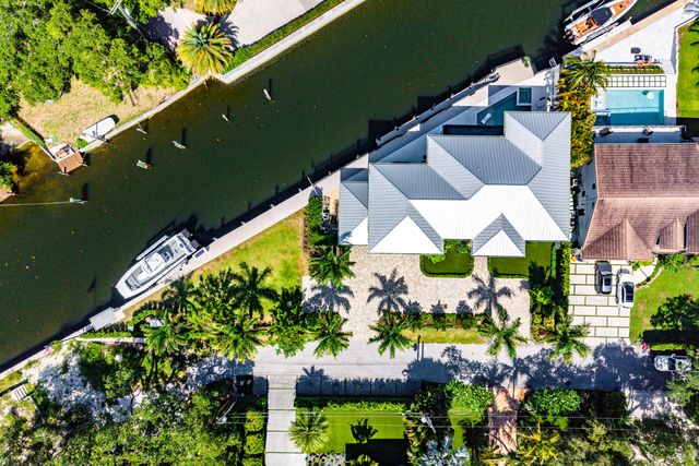 12898 S Shore Drive, Palm Beach Gardens, FL 33410