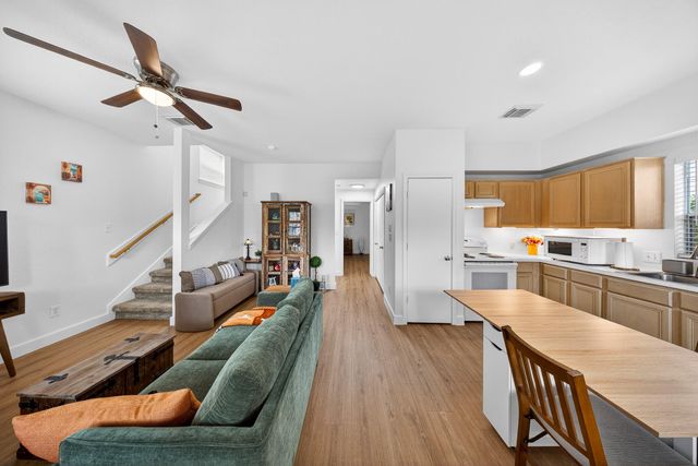 1318 Dennis Street, Houston, TX 77004