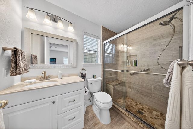 1318 Dennis Street, Houston, TX 77004