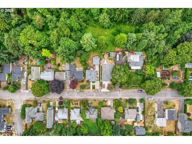 8545 Ne BEECH St, Portland, OR 97220
