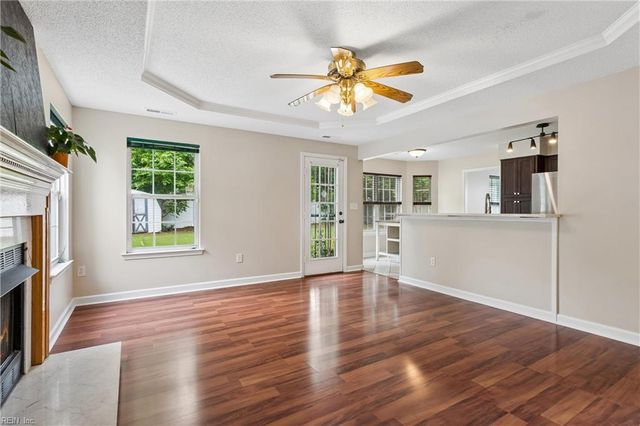 27 Wills WAY, Hampton, VA 23666